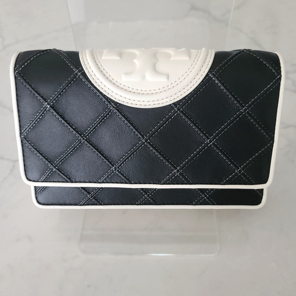 Tory Burch Fleming Quilted Leather Convertible Shoulder Bag